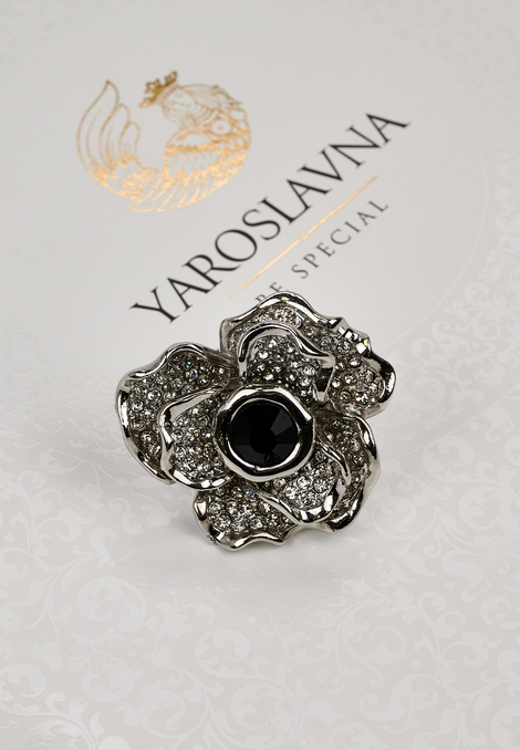 Кольцо «CAMELLIA»